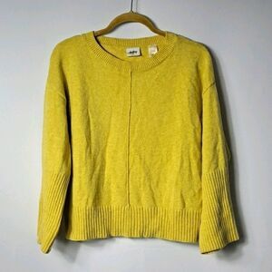 Daytrip Ladies Pullover Sweater NWOT